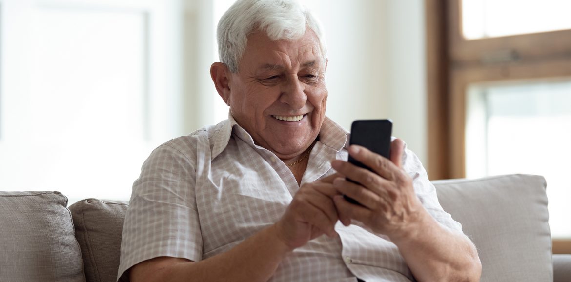 Mobiele senioren telefoon kopen? Tips! - Goed Audiciens