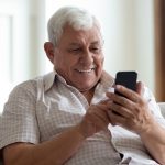 Mobiele senioren telefoon kopen? Tips!