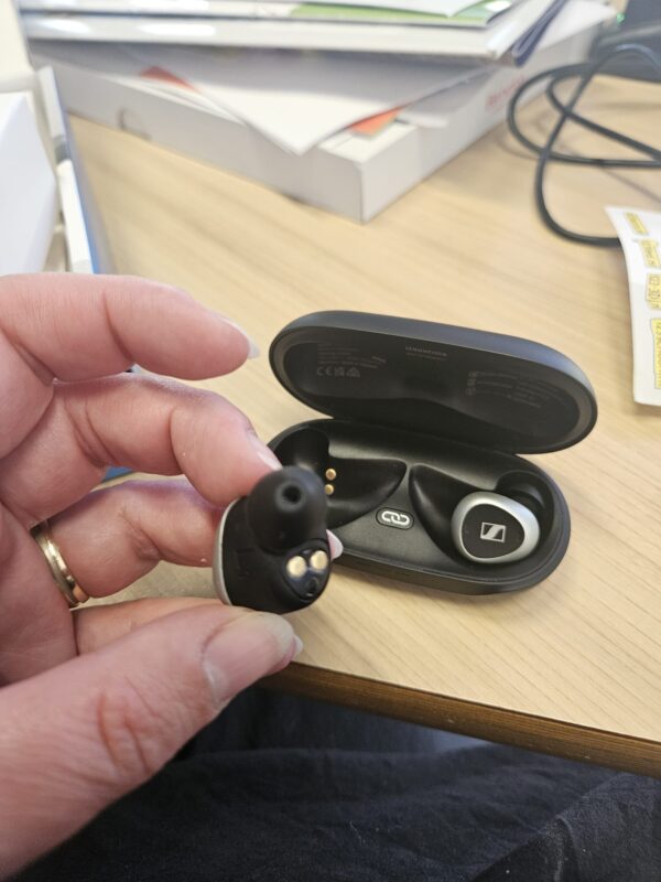 Sennheiser TVS 200 Komplett-Set - Zweite Chance - Bild 9