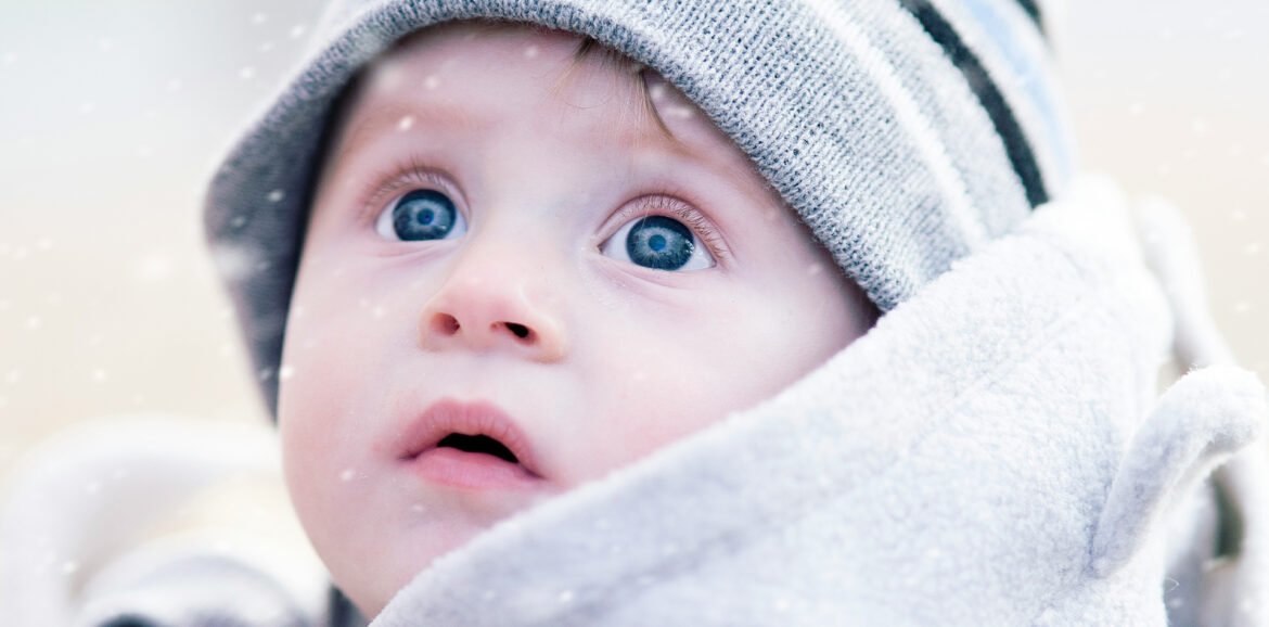 هذه هي الطريقة التي تحافظين بها على دفء أذني طفلكِ