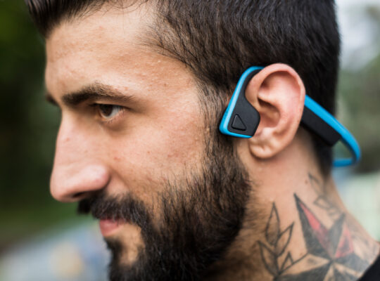 Knochenleitung vs. Luftleitung: das sind die Unterschiede