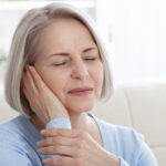 Vocht achter het trommelvlies: zo kom je eraan (en er vanaf)