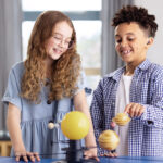 Onderhoud de hoortoestellen van je kind (ook op school) met de Phonak Pediatric Care Kit