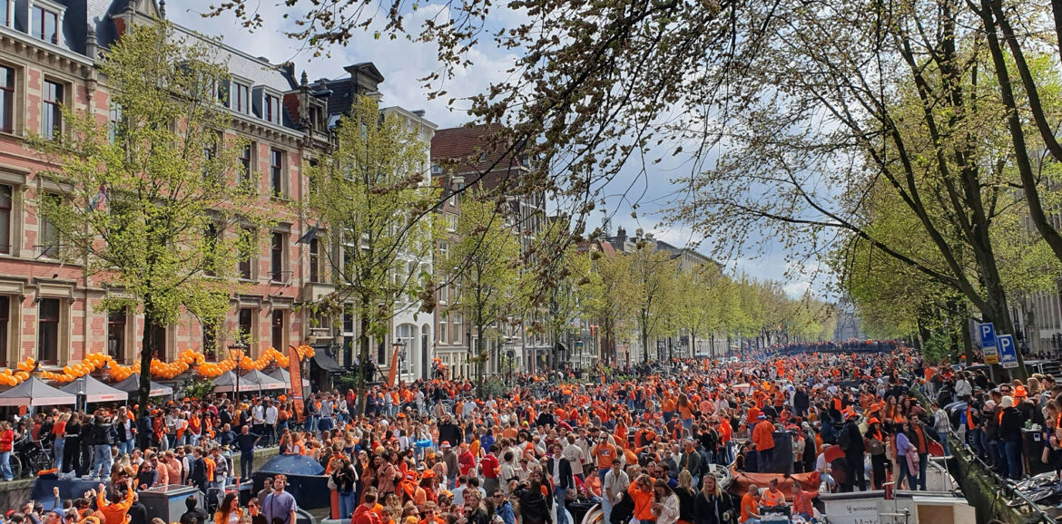 Bescherm je oren op Koningsdag